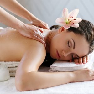 MASSAGE RELAXANT AUX HE - 60MN